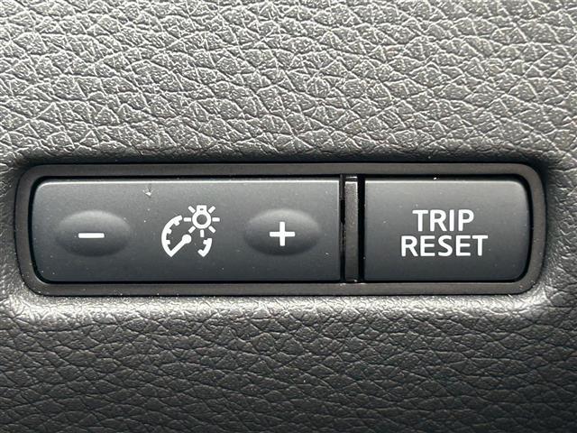 エクストレイル ２０Ｘｉ　プロパイロット　純正ナビ　フルセグ　ＢＴ　全周囲Ｃ　電動リアゲート　デジタルインナーミラー　カプロンシート　全席シートヒーター　ＥＴＣ　オートＬＥＤライト　フォグランプ　純正１８ＡＷ　スマートキー（19枚目）