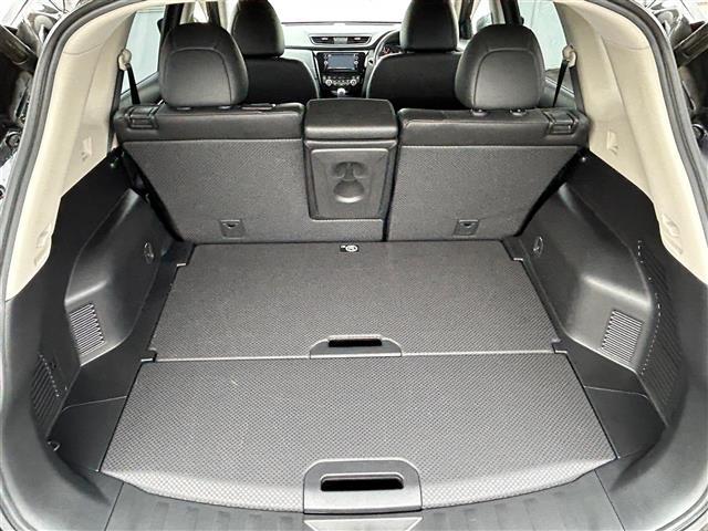 エクストレイル ２０Ｘｉ　プロパイロット　純正ナビ　フルセグ　ＢＴ　全周囲Ｃ　電動リアゲート　デジタルインナーミラー　カプロンシート　全席シートヒーター　ＥＴＣ　オートＬＥＤライト　フォグランプ　純正１８ＡＷ　スマートキー（28枚目）