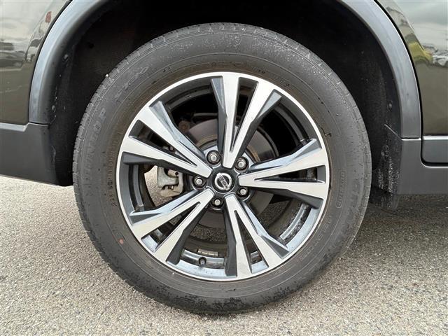 エクストレイル ２０Ｘｉ　プロパイロット　純正ナビ　フルセグ　ＢＴ　全周囲Ｃ　電動リアゲート　デジタルインナーミラー　カプロンシート　全席シートヒーター　ＥＴＣ　オートＬＥＤライト　フォグランプ　純正１８ＡＷ　スマートキー（41枚目）