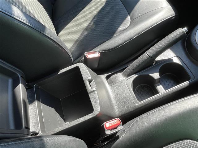 エクストレイル ２０Ｘｔｔ　ブラック　エクストリーマーＸ　４ＷＤ　社外８インチＳＤナビ　ＶＩＥ－Ｘ００８　ＣＤ　ＤＶＤ　ＢＴ　フルセグテレビ　バックカメラ　ＥＴＣ　ドライブレコーダー　クルーズコントロール　革シート　シートヒーター（13枚目）