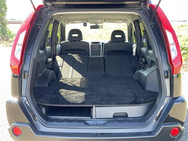 エクストレイル ２０Ｘｔｔ　ブラック　エクストリーマーＸ　４ＷＤ　社外８インチＳＤナビ　ＶＩＥ－Ｘ００８　ＣＤ　ＤＶＤ　ＢＴ　フルセグテレビ　バックカメラ　ＥＴＣ　ドライブレコーダー　クルーズコントロール　革シート　シートヒーター（21枚目）