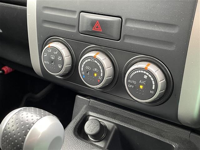 エクストレイル ２０ＧＴ　４ＷＤ　純正ＨＤＤナビ　ＨＳ３１０－Ａ　ＣＤ　ＤＶＤ　ＢＴ　ワンセグテレビ　ミュージックサーバー　バックカメラ　ＥＴＣ　クルーズコントロール　スマートキー　キセノンヘッドライト（11枚目）