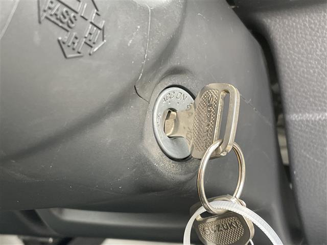 キャリイトラック KCエアコン・パワステ 4WD カーラジオ パワーステアリング 三方開(5枚目)