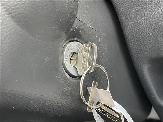 キャリイトラック KCエアコン・パワステ 4WD カーラジオ パワーステアリング 三方開(5枚目)