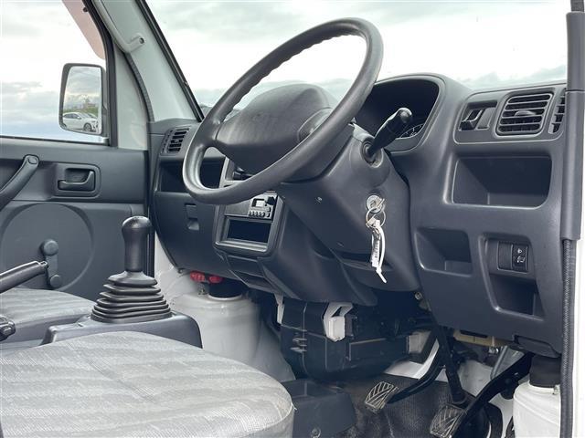 キャリイトラック KCエアコン・パワステ 4WD カーラジオ パワーステアリング 三方開(9枚目)