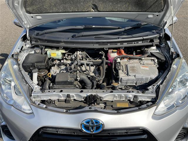 アクア G 純正SDナビ NSCP-W64 CD BT ワンセグテレビ バックカメラ ETC クルーズコントロール ステアリングスイッチ リモコンキー 純正15インチアルミホイール(31枚目)