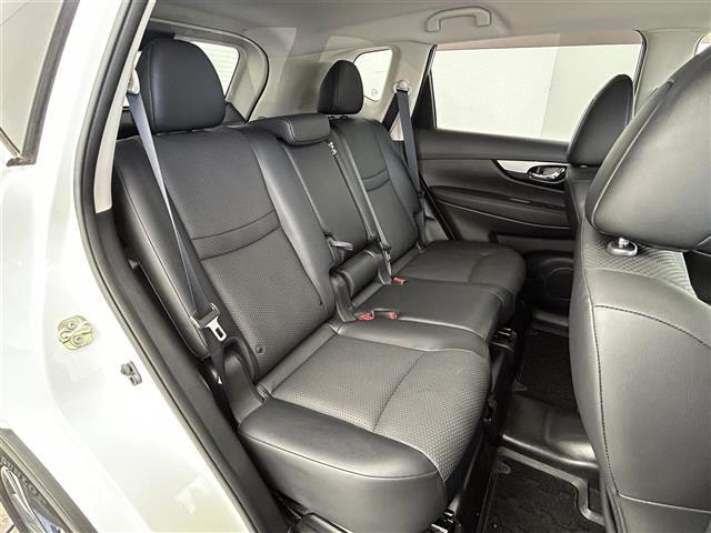 エクストレイル 20Xi 純正9インチナビ アラウンドビューモニター プロパイロット パワーバックドア LEDライト シートヒーター 純正18インチAW ステアリングリモコン ダウンヒルアシスト ETC スマートキー 禁煙車(17枚目)