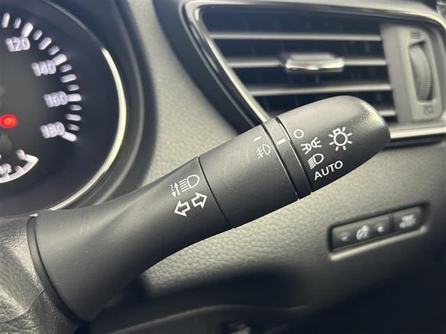 エクストレイル 20Xi 純正9インチナビ アラウンドビューモニター プロパイロット パワーバックドア LEDライト シートヒーター 純正18インチAW ステアリングリモコン ダウンヒルアシスト ETC スマートキー 禁煙車(32枚目)