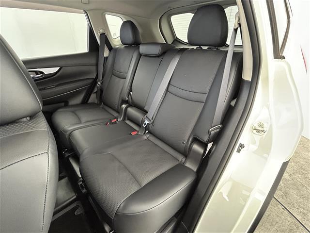 エクストレイル 20Xi 純正9インチナビ アラウンドビューモニター プロパイロット パワーバックドア LEDライト シートヒーター 純正18インチAW ステアリングリモコン ダウンヒルアシスト ETC スマートキー 禁煙車(36枚目)