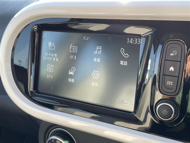 トゥインゴ ＥＤＣ　純正ディスプレイオーディオ　ＢＴ　ＵＳＢ　ＡＵＸ　バックカメラ　ＥＴＣ　ドライブレコーダー　レーンキープアシスト　クルーズコントロール　ステアリングスイッチ　コーナーセンサー（5枚目）