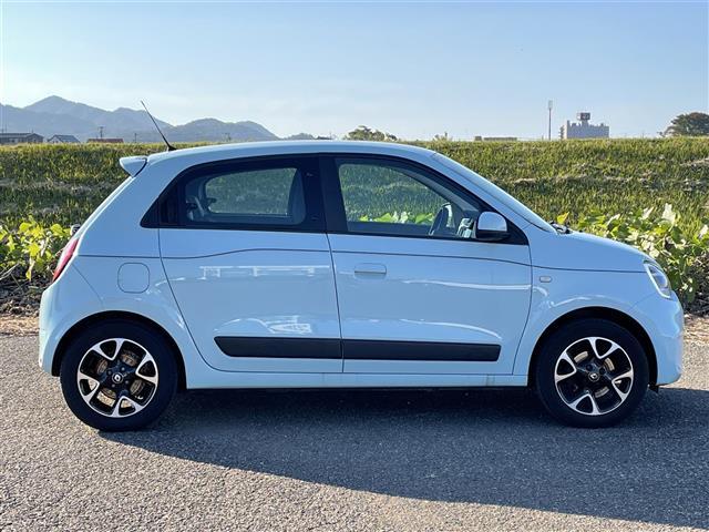 トゥインゴ ＥＤＣ　純正ディスプレイオーディオ　ＢＴ　ＵＳＢ　ＡＵＸ　バックカメラ　ＥＴＣ　ドライブレコーダー　レーンキープアシスト　クルーズコントロール　ステアリングスイッチ　コーナーセンサー（30枚目）