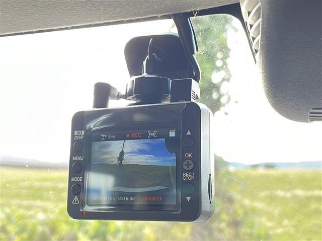 ワゴンRスマイル ハイブリッドS 4WD 社外SDナビ CN-HE02D CD DVD BT フルセグテレビ SDミュージックサーバー 全方位カメラ ドライブレコーダー 衝突被害軽減ブレーキ レーンキープアシスト(7枚目)