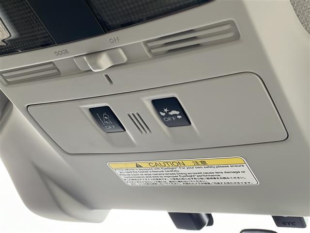 フォレスター S-リミテッド 4WD 純正SDナビ AVIC-RZ900 CD DVD BT フルセグテレビ バックカメラ ETC 衝突被害軽減ブレーキ レーンキープアシスト レーダークルーズコントロール(9枚目)