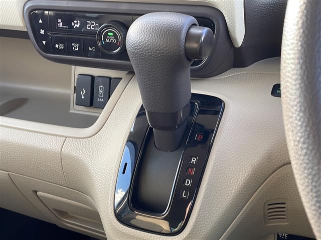 N-BOX G・Lホンダセンシング 4WD 純正SDナビ VXM-214VFi CD DVD BT フルセグテレビ バックカメラ ETC 衝突被害軽減ブレーキ レーンキープアシスト レーダークルーズコントロール(12枚目)