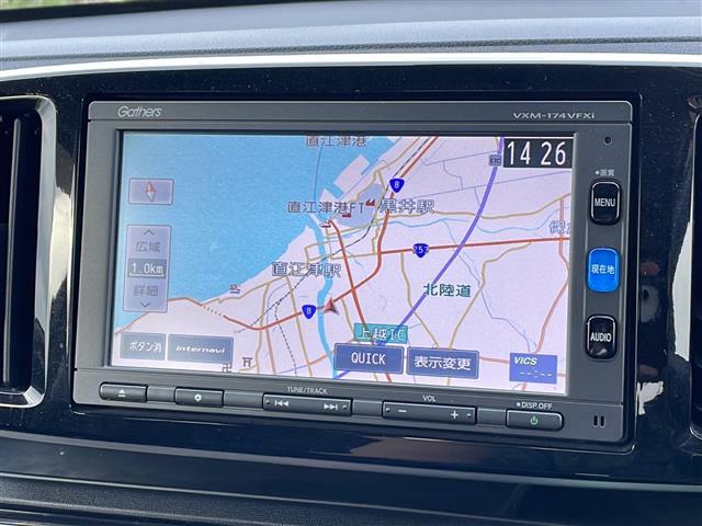 Ｎ－ＯＮＥ プレミアム　４ＷＤ　純正ＳＤナビ　ＶＸＭ－１７４ＶＦＸｉ　ＣＤ　ＤＶＤ　ＢＴ　フルセグテレビ　バックカメラ　ＥＴＣ　衝突被害軽減ブレーキ　半革シート　ベンチシート　シートヒーター（4枚目）