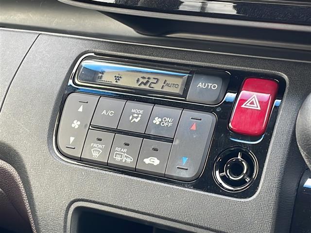 Ｎ－ＯＮＥ プレミアム　４ＷＤ　純正ＳＤナビ　ＶＸＭ－１７４ＶＦＸｉ　ＣＤ　ＤＶＤ　ＢＴ　フルセグテレビ　バックカメラ　ＥＴＣ　衝突被害軽減ブレーキ　半革シート　ベンチシート　シートヒーター（9枚目）