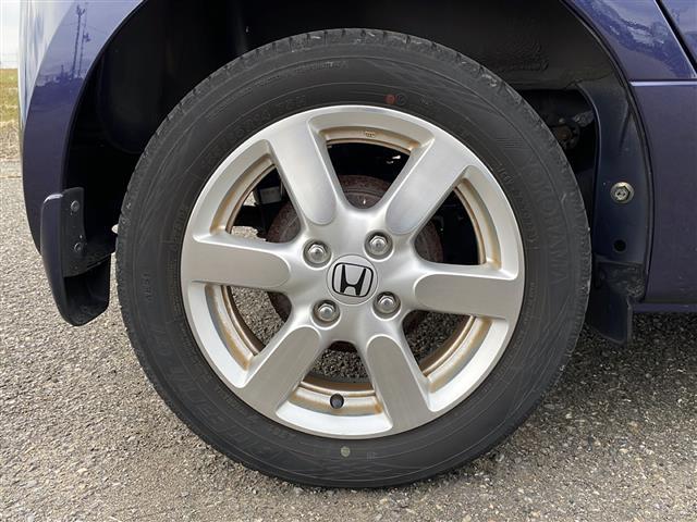 Ｎ－ＯＮＥ プレミアム　４ＷＤ　純正ＳＤナビ　ＶＸＭ－１７４ＶＦＸｉ　ＣＤ　ＤＶＤ　ＢＴ　フルセグテレビ　バックカメラ　ＥＴＣ　衝突被害軽減ブレーキ　半革シート　ベンチシート　シートヒーター（19枚目）