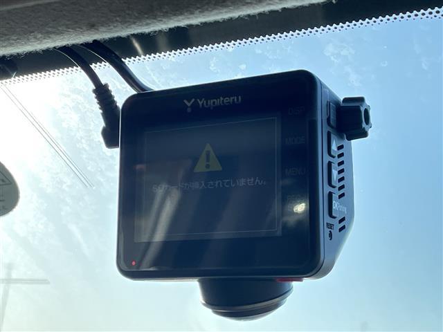 ノート ｅ－パワー　Ｘ　ＦＯＵＲ　４ＷＤ　社外ＳＤナビ　ＣＮ－ＲＥ０５ＷＤ　ＣＤ　ＤＶＤ　ＢＴ　フルセグテレビ　バックカメラ　ＥＴＣ　ドライブレコーダー　衝突被害軽減ブレーキ　レーンキープアシスト　コーナーセンサー（7枚目）