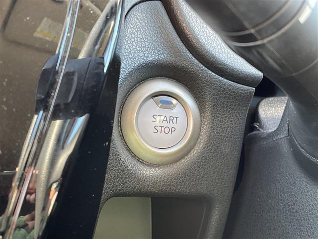 ノート ｅ－パワー　Ｘ　ＦＯＵＲ　４ＷＤ　社外ＳＤナビ　ＣＮ－ＲＥ０５ＷＤ　ＣＤ　ＤＶＤ　ＢＴ　フルセグテレビ　バックカメラ　ＥＴＣ　ドライブレコーダー　衝突被害軽減ブレーキ　レーンキープアシスト　コーナーセンサー（10枚目）