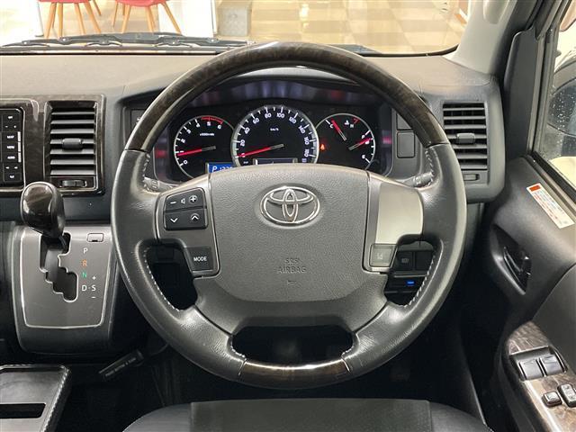 ハイエースバン スーパーGL ダークプライム 4WD 社外SDナビ CN-RE06WD CD DVD BT フルセグテレビ SDミュージックサーバー バックカメラ ETC ドライブレコーダー 衝突被害軽減ブレーキ(3枚目)