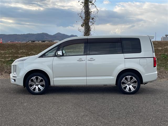 デリカD:5 P 4WD 純正10.1インチSDナビ CD DVD BT フルセグテレビ SDミュージックサーバー 全方位カメラ ETC ドライブレコーダー 衝突被害軽減ブレーキ レーンキープアシスト(31枚目)