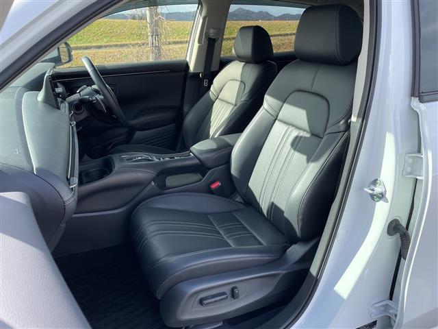 ＺＲ－Ｖ ｅ：ＨＥＶ　Ｚ　４ＷＤ　純正９インチインターナビ　ＢＴ　ＵＳＢ　フルセグテレビ　全方位カメラ　ＥＴＣ２．０　ドライブレコーダー　衝突被害軽減ブレーキ　レーンキープアシスト（17枚目）