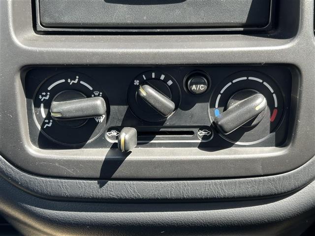 Bターボ 4WD インタークーラーターボ ケンウッドオーディオ CD USB リモコンキー 運転席シートヒーター 電動格納ミラー フロアマット ドアバイザー(14枚目)