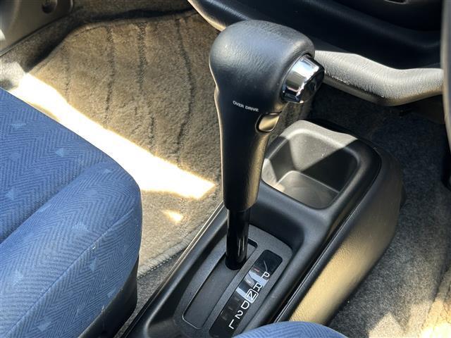 Bターボ 4WD インタークーラーターボ ケンウッドオーディオ CD USB リモコンキー 運転席シートヒーター 電動格納ミラー フロアマット ドアバイザー(17枚目)