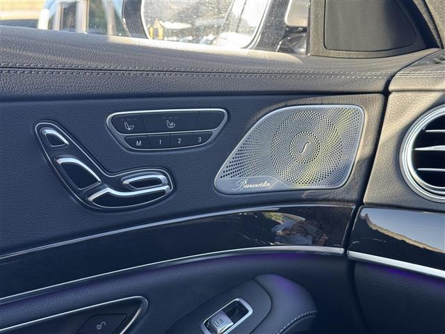 Ｓクラス Ｓ４５０エクスクルーシブ　ＡＭＧライン　ＡＭＧラインプラス　Ｂｕｒｍｅｓｔｅｒサウンド　サンルーフ　　禁煙車　黒革　シートヒーター　＆ベンチレーション＆リラクゼーション　全周囲カメラ　全車速追従クルーズコントロール　ヘッドアップディスプレイ（22枚目）
