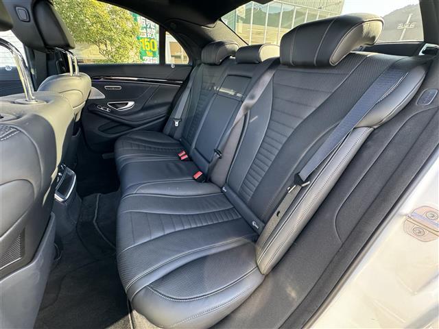 Ｓクラス Ｓ４５０エクスクルーシブ　ＡＭＧライン　ＡＭＧラインプラス　Ｂｕｒｍｅｓｔｅｒサウンド　サンルーフ　　禁煙車　黒革　シートヒーター　＆ベンチレーション＆リラクゼーション　全周囲カメラ　全車速追従クルーズコントロール　ヘッドアップディスプレイ（26枚目）