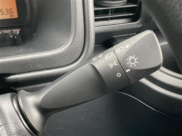 ハイゼットカーゴ Ｇ　ＳＡ　１オーナー　パートタイム４ＷＤ　純正オーディオ　ＡＭ　ＦＭ　リモコンキー　ゴムフロアマット　アイドリングストップ　取扱説明書　保証書（5枚目）