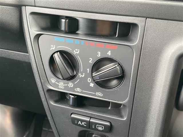 ハイゼットカーゴ Ｇ　ＳＡ　１オーナー　パートタイム４ＷＤ　純正オーディオ　ＡＭ　ＦＭ　リモコンキー　ゴムフロアマット　アイドリングストップ　取扱説明書　保証書（10枚目）