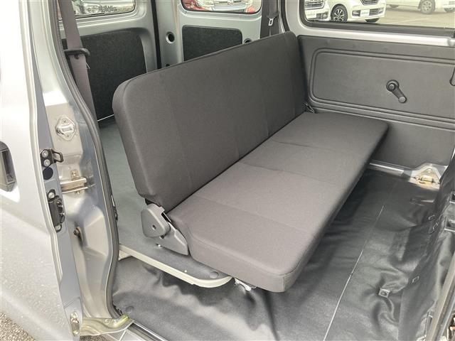 ハイゼットカーゴ Ｇ　ＳＡ　１オーナー　パートタイム４ＷＤ　純正オーディオ　ＡＭ　ＦＭ　リモコンキー　ゴムフロアマット　アイドリングストップ　取扱説明書　保証書（22枚目）