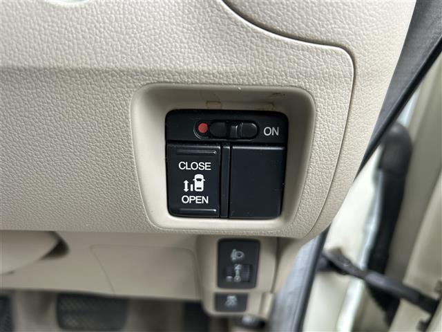 N-BOX G・Lパッケージ 純正メモリナビ(VXM-128VS) CD USB入力端子 ワンセグTV バックカメラ パワースライドドア 純正14インチAW 純正フロアマット スマートキー スペアキー 取扱説明書(11枚目)