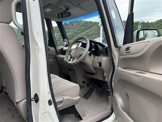 N-BOX G・Lパッケージ 純正メモリナビ(VXM-128VS) CD USB入力端子 ワンセグTV バックカメラ パワースライドドア 純正14インチAW 純正フロアマット スマートキー スペアキー 取扱説明書(22枚目)