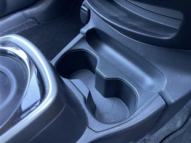 ノート e-パワー B アラウンドビューモニター 禁煙車 エマージェンシーブレーキ コーナーセンサー ETC(9枚目)