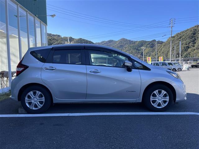 ノート e-パワー B アラウンドビューモニター 禁煙車 エマージェンシーブレーキ コーナーセンサー ETC(25枚目)