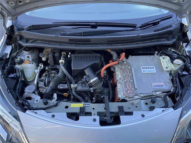 ノート e-パワー B アラウンドビューモニター 禁煙車 エマージェンシーブレーキ コーナーセンサー ETC(31枚目)