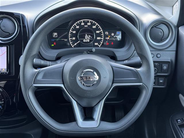 ノート ｅ－パワー　Ｂ　アラウンドビューモニター　前後コーナーセンサー　ナビ　Ｂｌｕｅｔｏｏｔｈ　禁煙車　ＥＴＣ（5枚目）