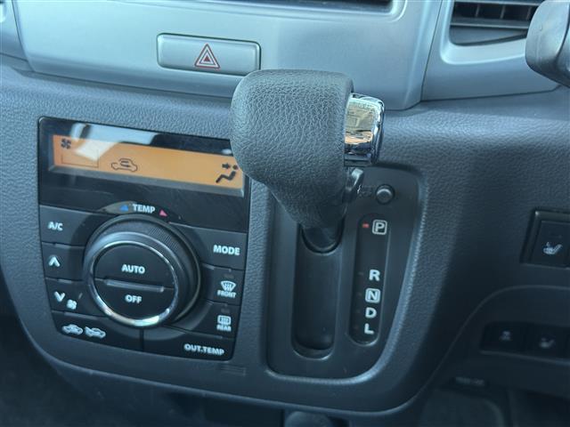 スペーシア Ｘリミテッド　両側パワースライド　シートヒーター　カロッツェリアナビ　ＴＶ　衝突軽減（13枚目）