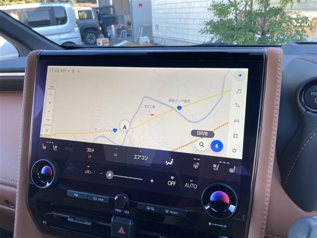 ヴェルファイアハイブリッド Ｚ　プレミア　純正ナビ　フルセグＴＶ　Ｂｌｕｅｔｏｏｔｈ　サンルーフ　ユニバーサルステップ　茶革シート　フリップダウンモニター　全方位モニター　デジタルインナーミラー　プリクラッシュセーフティー（8枚目）