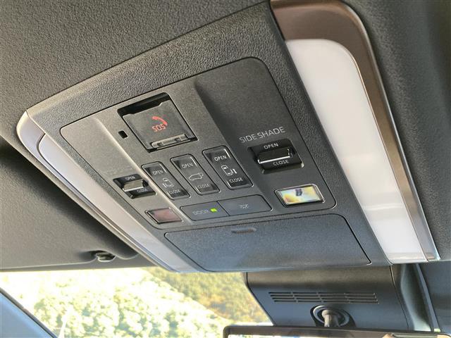 ヴェルファイアハイブリッド Ｚ　プレミア　純正ナビ　フルセグＴＶ　Ｂｌｕｅｔｏｏｔｈ　サンルーフ　ユニバーサルステップ　茶革シート　フリップダウンモニター　全方位モニター　デジタルインナーミラー　プリクラッシュセーフティー（14枚目）