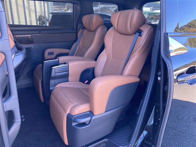 ヴェルファイアハイブリッド Ｚ　プレミア　純正ナビ　フルセグＴＶ　Ｂｌｕｅｔｏｏｔｈ　サンルーフ　ユニバーサルステップ　茶革シート　フリップダウンモニター　全方位モニター　デジタルインナーミラー　プリクラッシュセーフティー（22枚目）