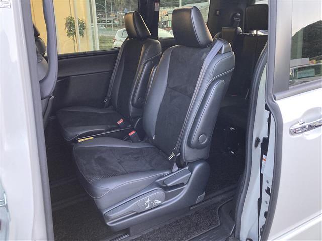 ヴォクシー ＺＳ　煌ＩＩＩ　純正１０型ナビ　フルセグＴＶ　バックカメラ　両側パワースライドドア　クルーズコントロール　ＬＥＤヘッドライト　オートハイビーム　衝突軽減システム　クリアランスソナー　ハーフレザー　禁煙車　７名乗車（24枚目）