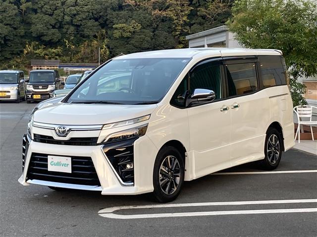 ヴォクシー ＺＳ　煌ＩＩＩ　純正１０型ナビ　フルセグＴＶ　バックカメラ　両側パワースライドドア　クルーズコントロール　ＬＥＤヘッドライト　オートハイビーム　衝突軽減システム　クリアランスソナー　ハーフレザー　禁煙車　７名乗車（31枚目）