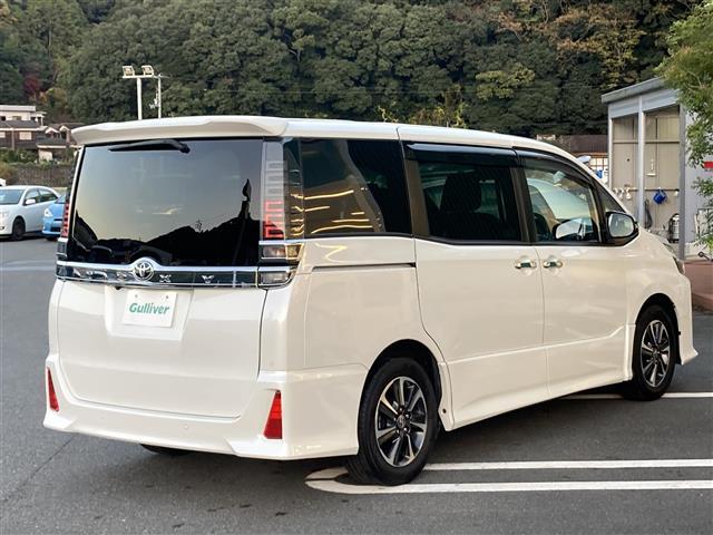ヴォクシー ＺＳ　煌ＩＩＩ　純正１０型ナビ　フルセグＴＶ　バックカメラ　両側パワースライドドア　クルーズコントロール　ＬＥＤヘッドライト　オートハイビーム　衝突軽減システム　クリアランスソナー　ハーフレザー　禁煙車　７名乗車（36枚目）