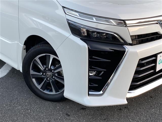 ヴォクシー ＺＳ　煌ＩＩＩ　純正１０型ナビ　フルセグＴＶ　バックカメラ　両側パワースライドドア　クルーズコントロール　ＬＥＤヘッドライト　オートハイビーム　衝突軽減システム　クリアランスソナー　ハーフレザー　禁煙車　７名乗車（39枚目）