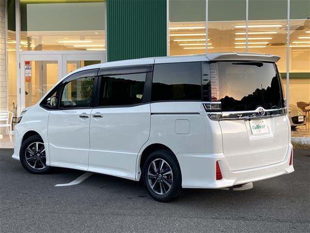 ヴォクシー ＺＳ　煌ＩＩＩ　純正１０型ナビ　フルセグＴＶ　バックカメラ　両側パワースライドドア　クルーズコントロール　ＬＥＤヘッドライト　オートハイビーム　衝突軽減システム　クリアランスソナー　ハーフレザー　禁煙車　７名乗車（43枚目）
