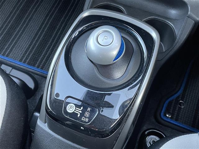 ノート ｅ－パワー　Ｘ　純正ナビ　ＣＤ　ＤＶＤ　フルセグＴＶ　Ｂｌｕｅｔｏｏｔｈ　ＭＳＶ　アラウンドビューモニター　デジタルインナーミラー　ＥＴＣ　衝突軽減ブレーキ　レーンキープアシスト　ＬＥＤオートライト　スマートキー（5枚目）