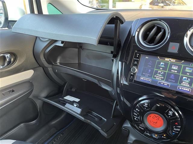 ノート ｅ－パワー　Ｘ　純正ナビ　ＣＤ　ＤＶＤ　フルセグＴＶ　Ｂｌｕｅｔｏｏｔｈ　ＭＳＶ　アラウンドビューモニター　デジタルインナーミラー　ＥＴＣ　衝突軽減ブレーキ　レーンキープアシスト　ＬＥＤオートライト　スマートキー（17枚目）